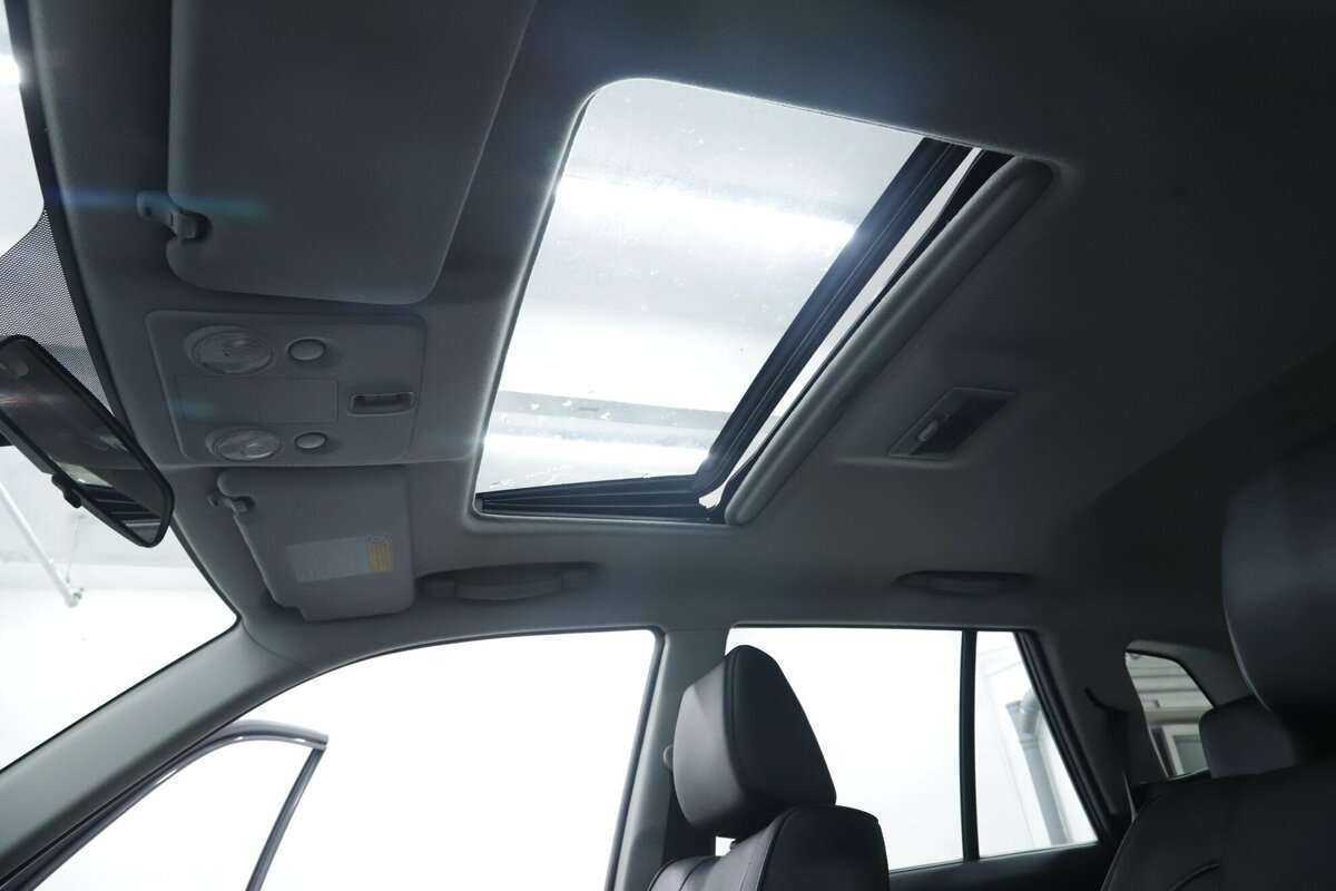 Suzuki Grand Vitara с пробегом — 2012 год. Фото: #6