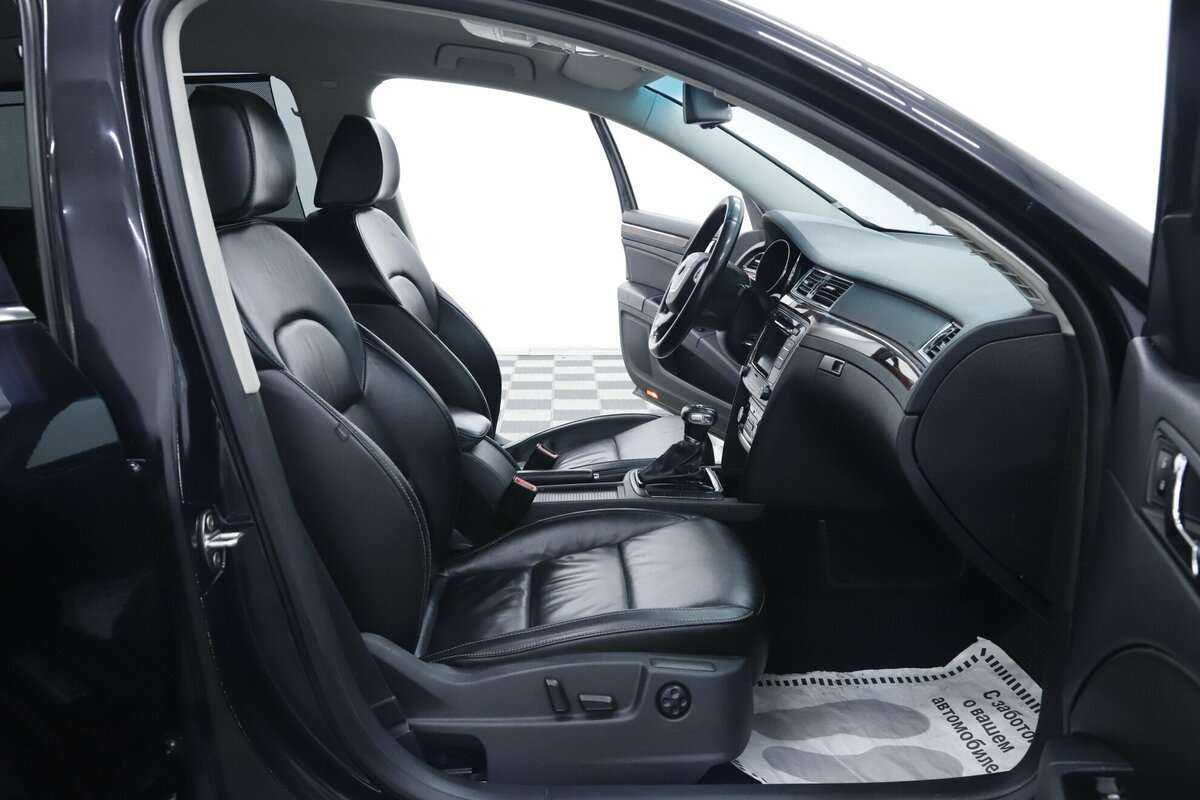 Skoda Superb с пробегом — 2013 год. Фото: #16