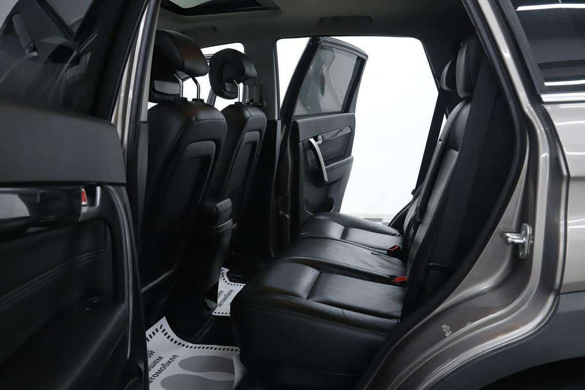 Chevrolet Captiva с пробегом — 2015 год. Фото: #19