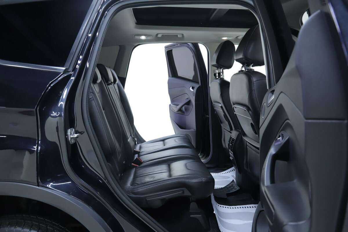 Ford Kuga с пробегом — 2013 год. Фото: #17