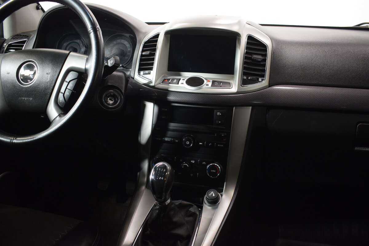 Chevrolet Captiva с пробегом — 2014 год. Фото: #11