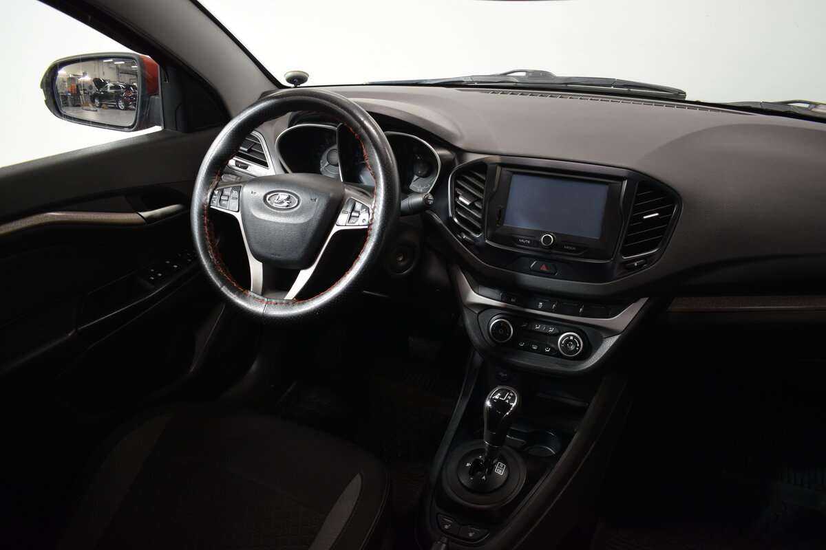 Lada (ВАЗ) Vesta с пробегом — 2016 год. Фото: #8