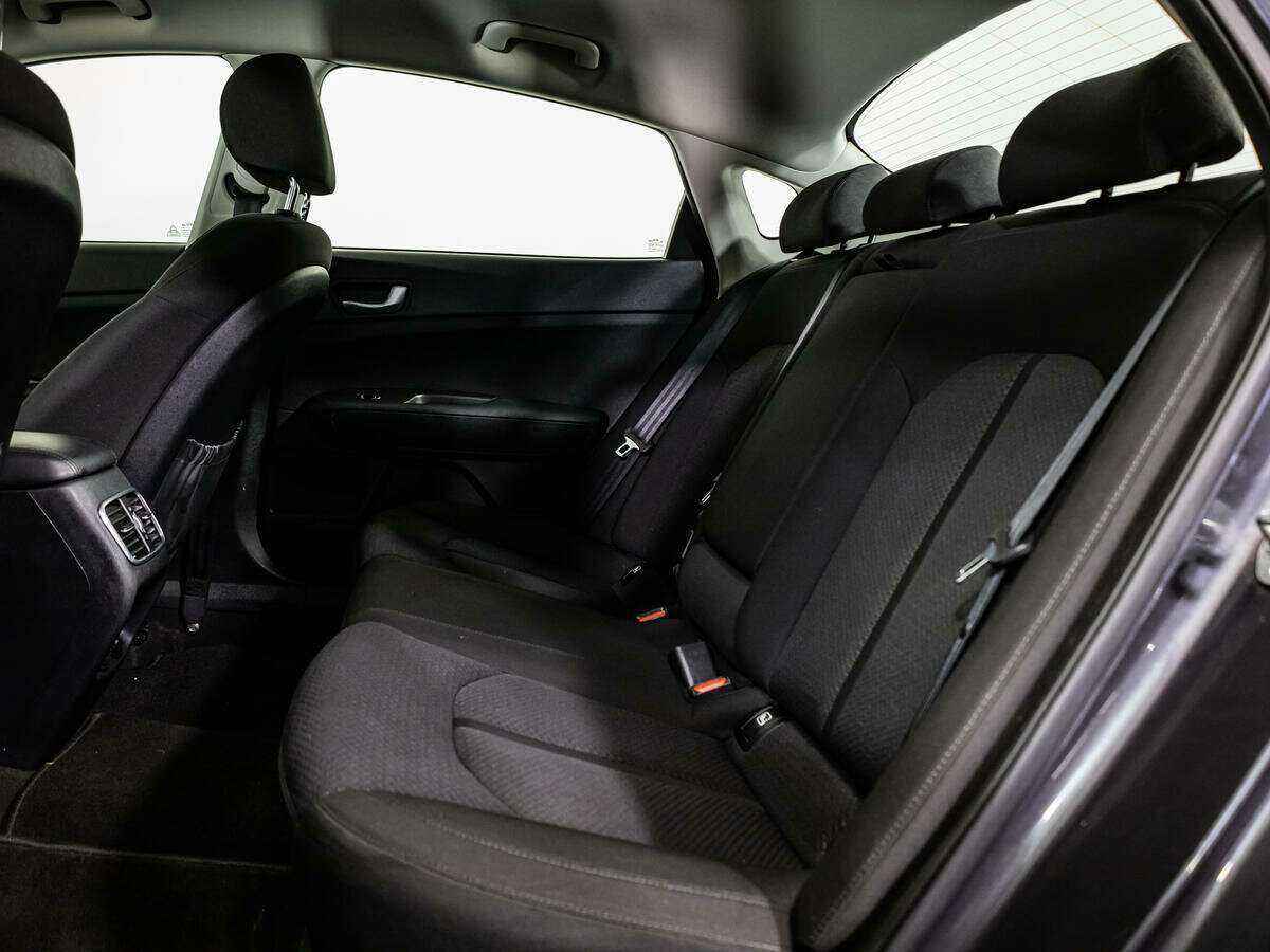 Kia Optima с пробегом — 2017 год. Фото: #9