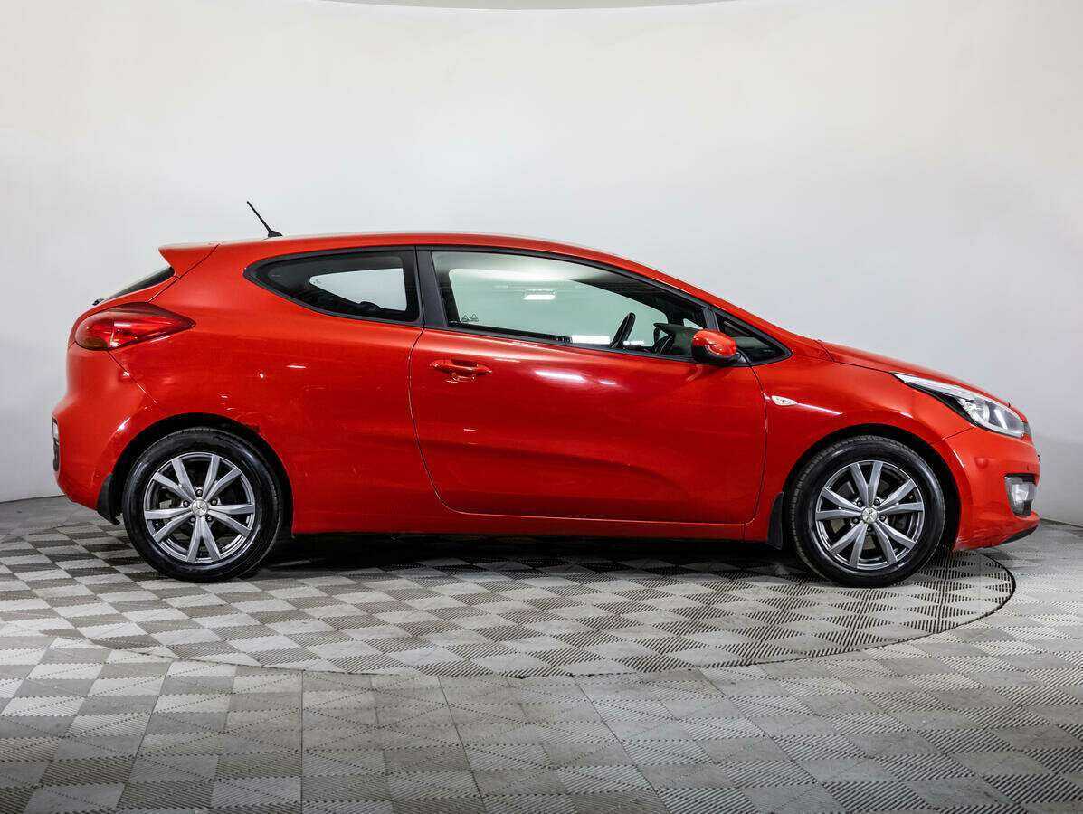 Kia Ceed с пробегом — 2014 год. Фото: #3