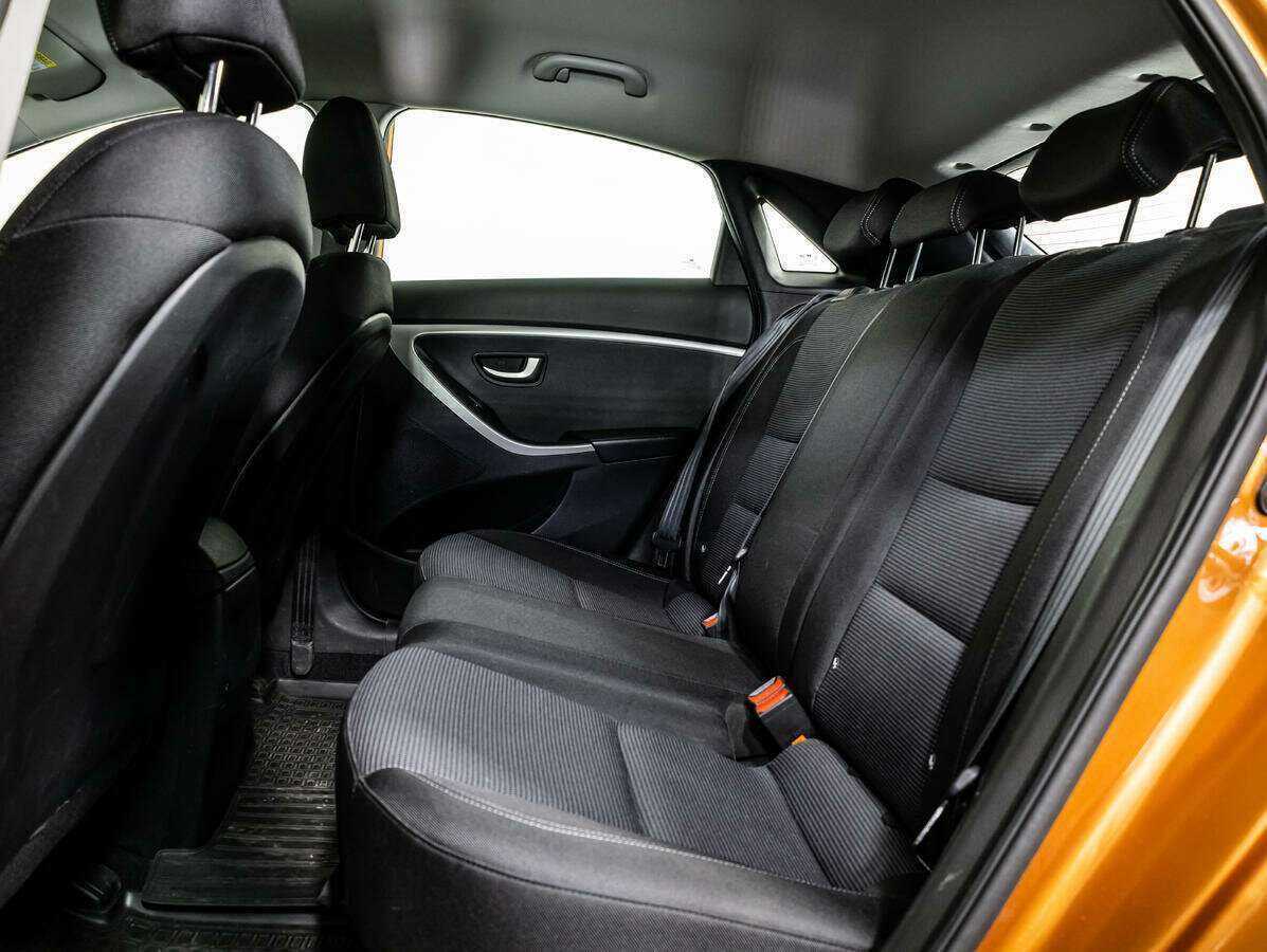 Hyundai i30 с пробегом — 2016 год. Фото: #9