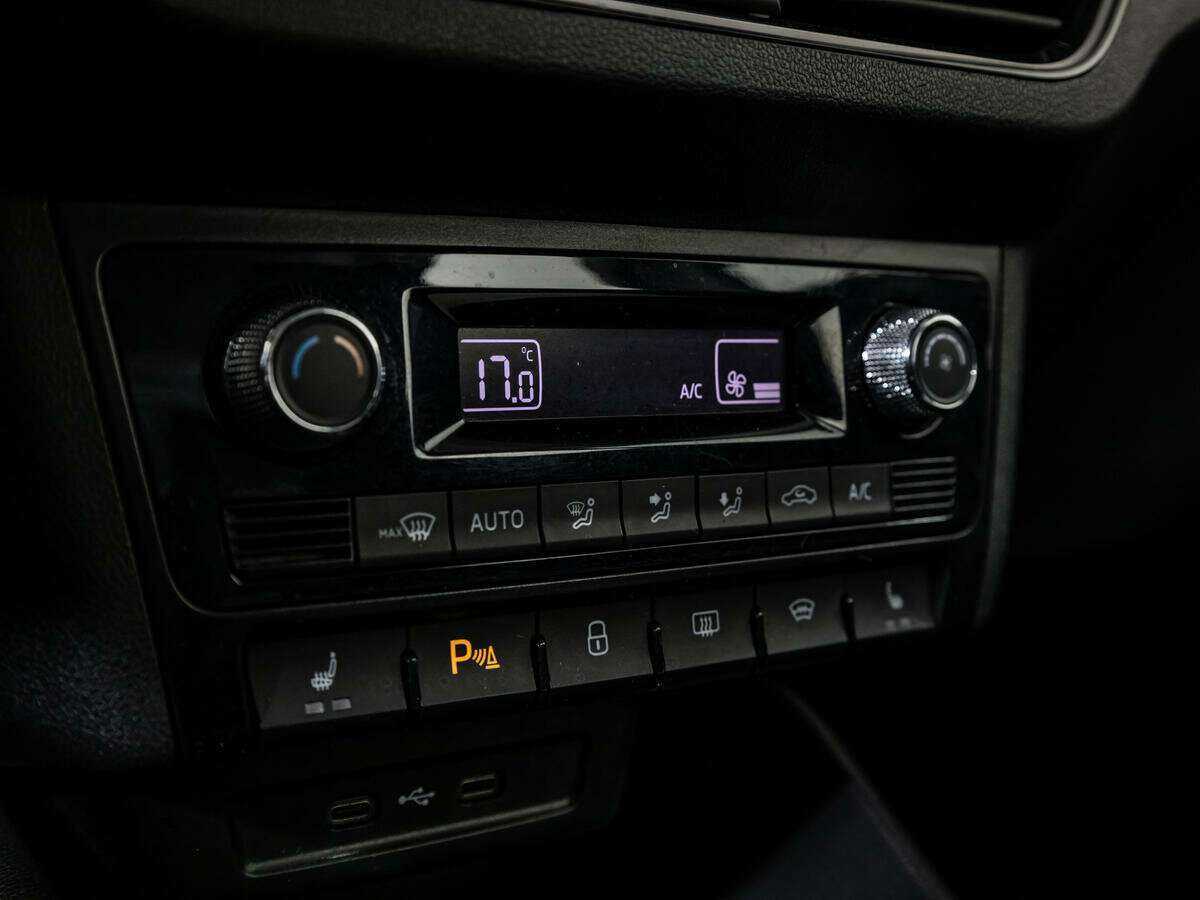 Skoda Rapid с пробегом — 2020 год. Фото: #17