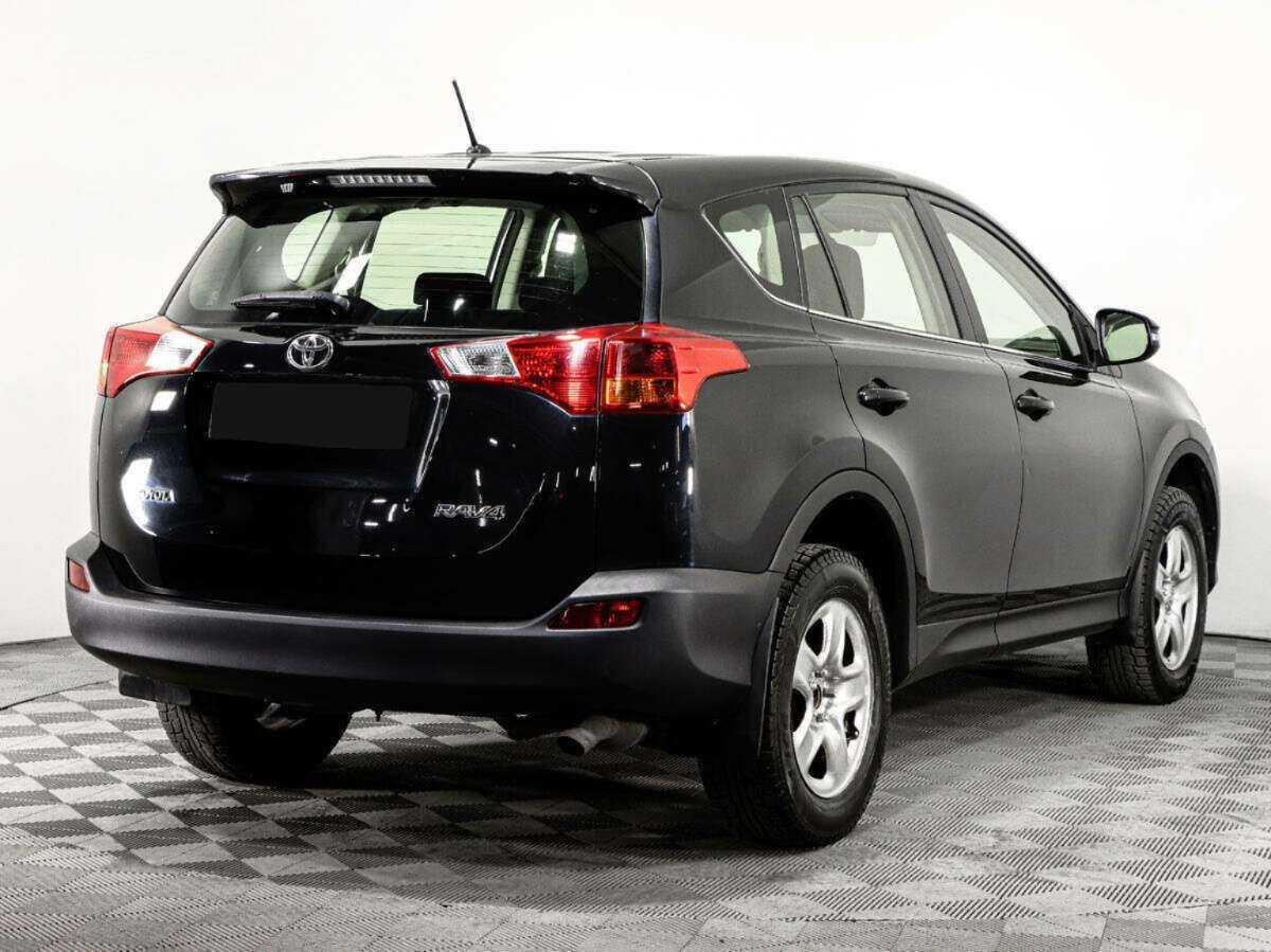 Toyota RAV4 с пробегом — 2014 год. Фото: #3