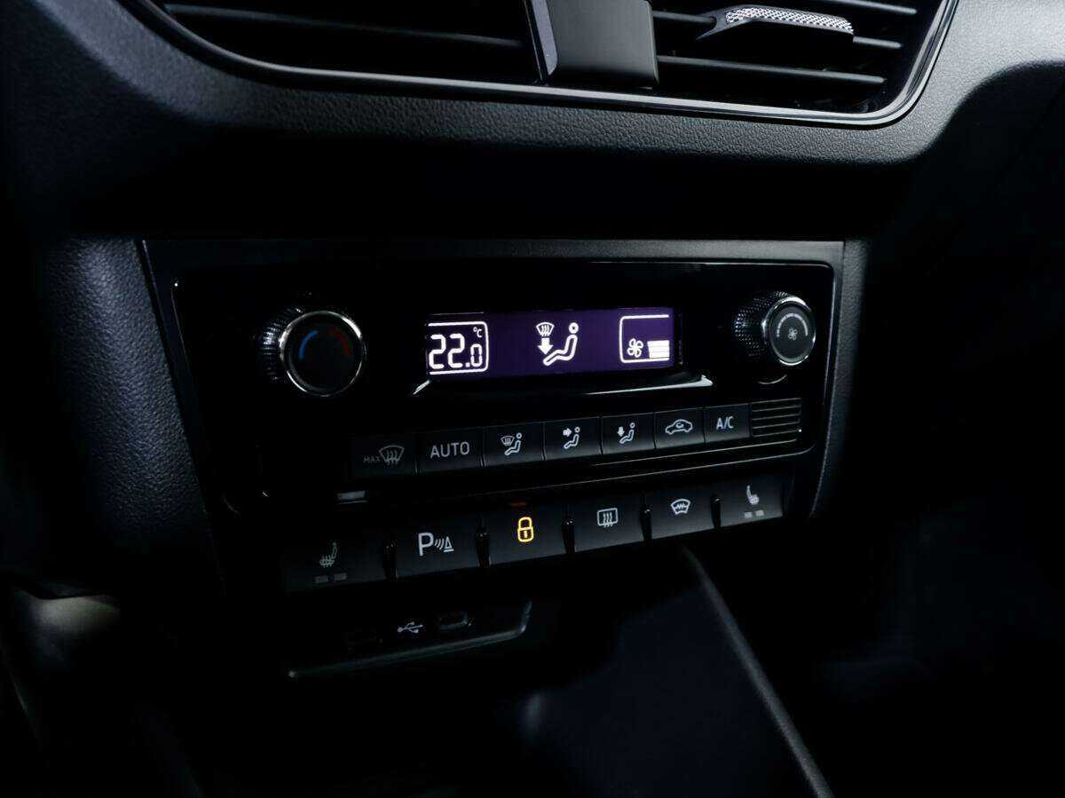 Volkswagen Polo с пробегом — 2020 год. Фото: #10