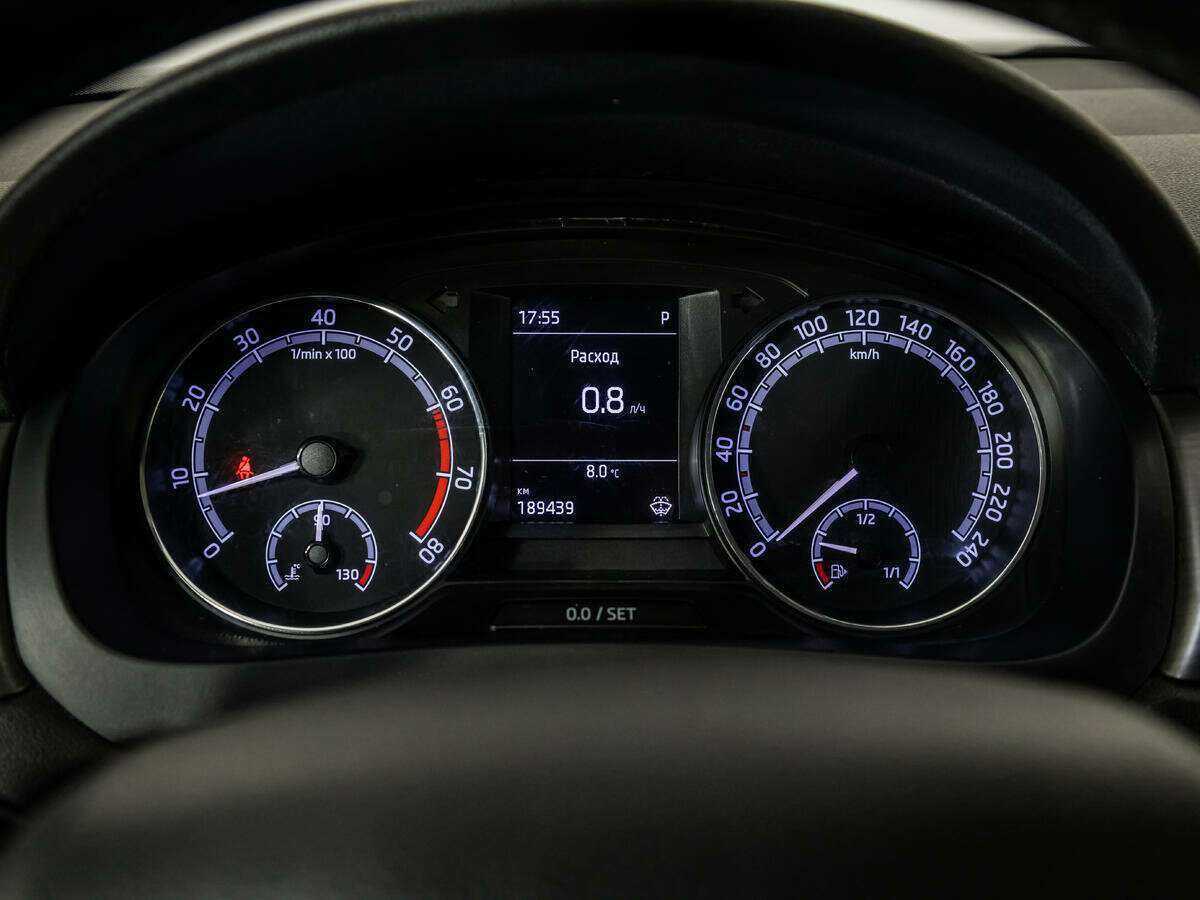 Skoda Rapid с пробегом — 2017 год. Фото: #11