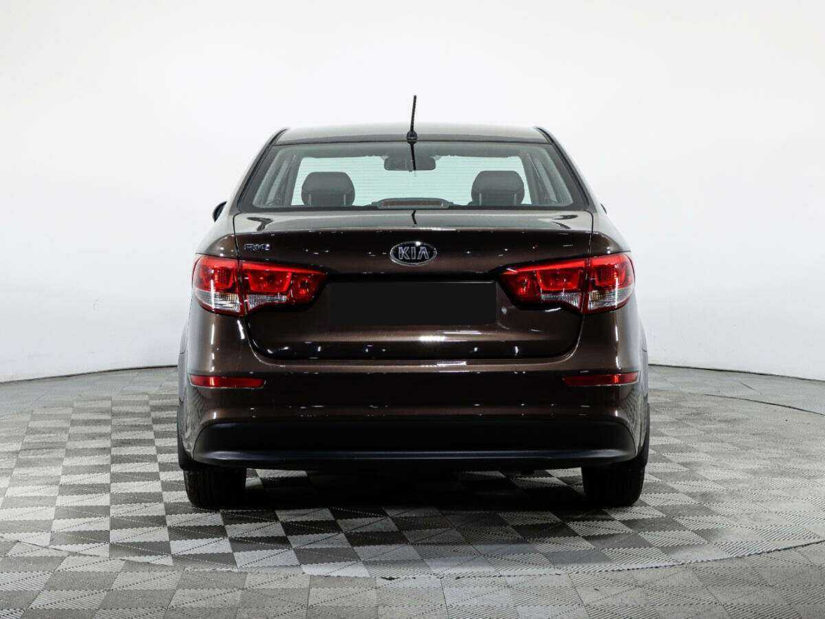 Kia Rio с пробегом — 2016 год. Фото: #5