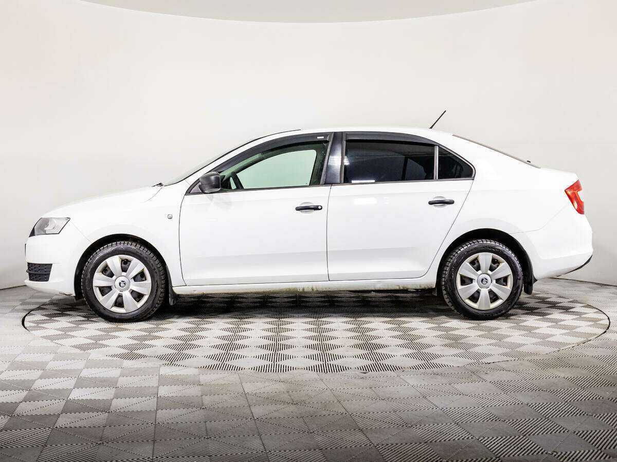 Skoda Rapid с пробегом — 2016 год. Фото: #6