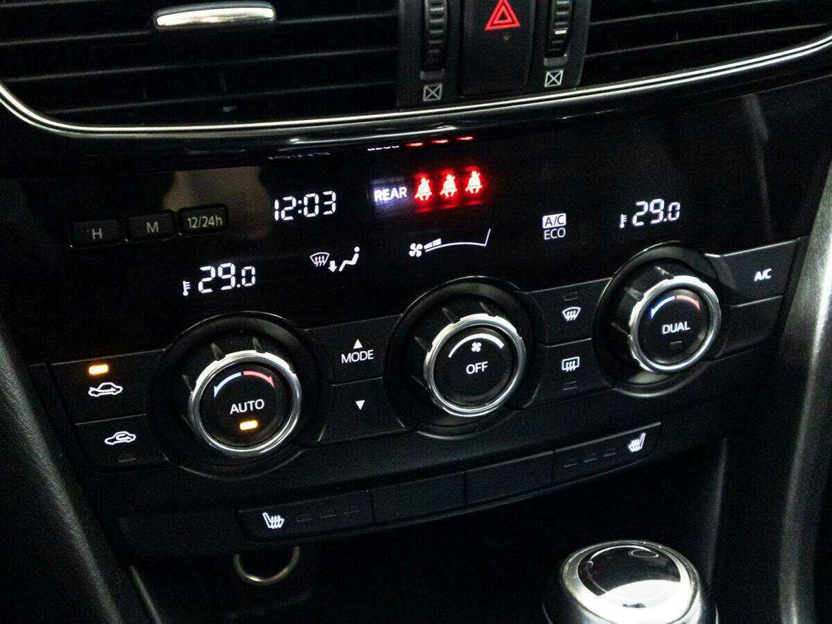 Mazda 6 с пробегом — 2014 год. Фото: #14