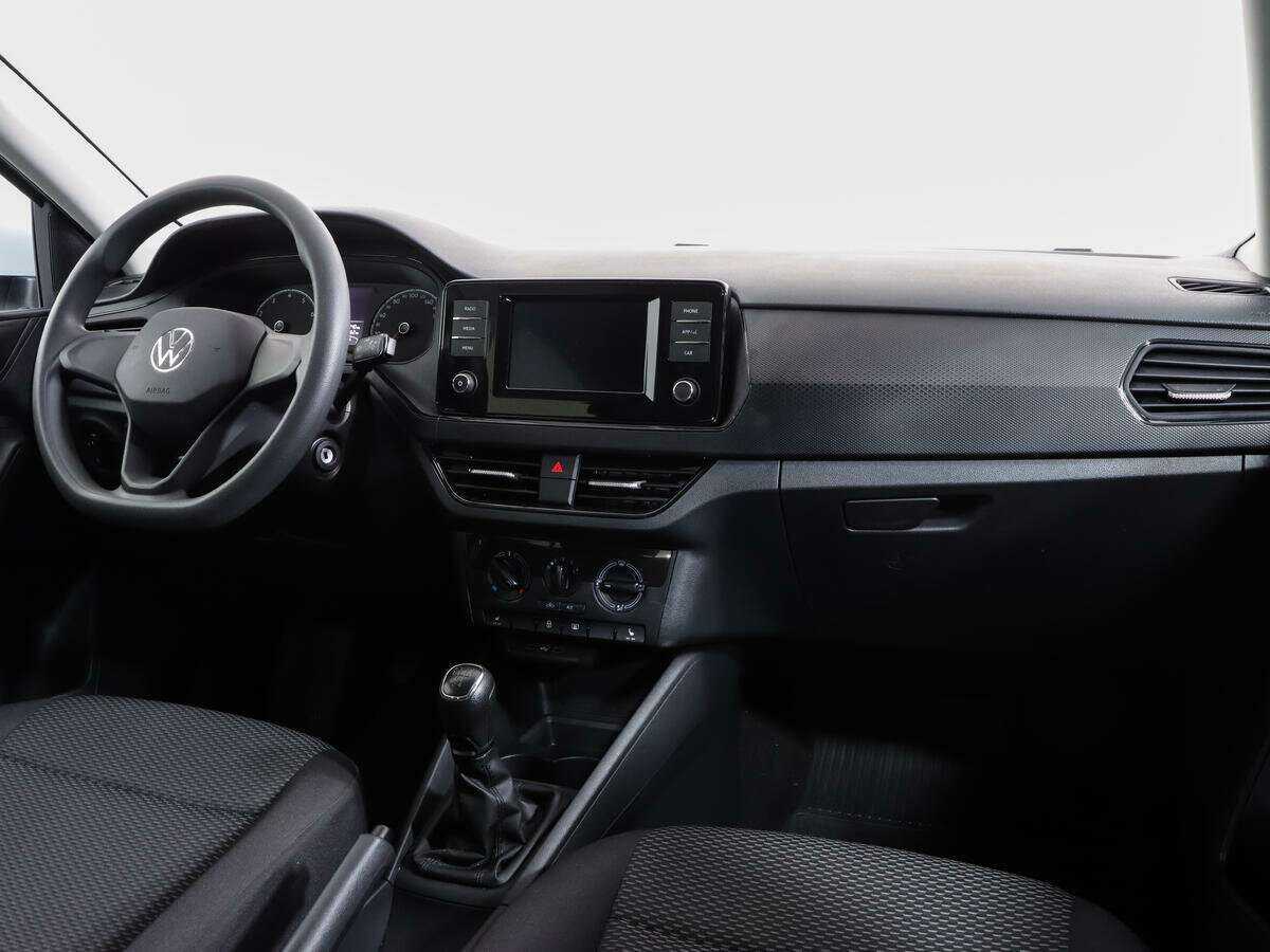 Volkswagen Polo с пробегом — 2021 год. Фото: #6