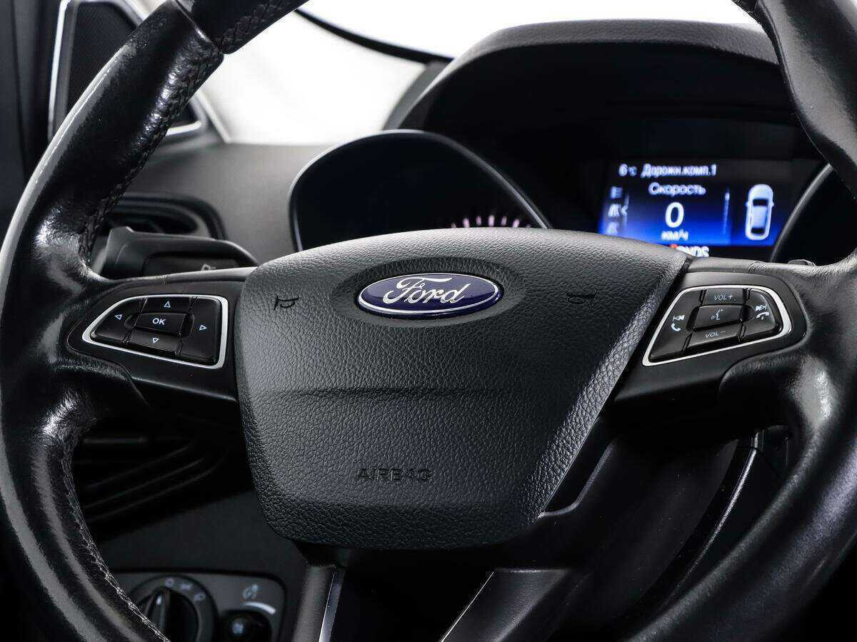 Ford Kuga с пробегом — 2017 год. Фото: #10