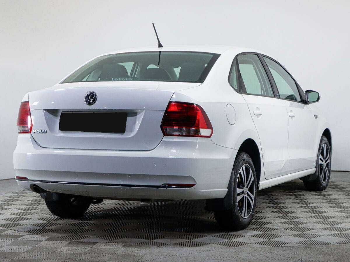 Volkswagen Polo с пробегом — 2016 год. Фото: #4