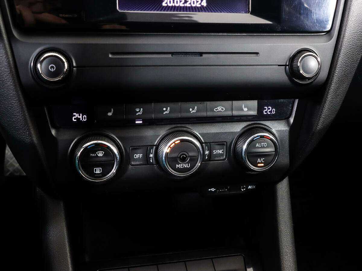 Skoda Octavia с пробегом — 2015 год. Фото: #10