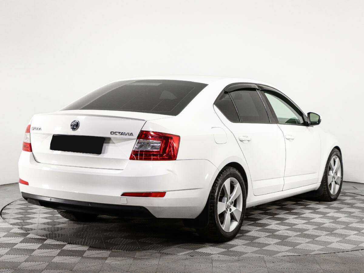 Skoda Octavia с пробегом — 2015 год. Фото: #3