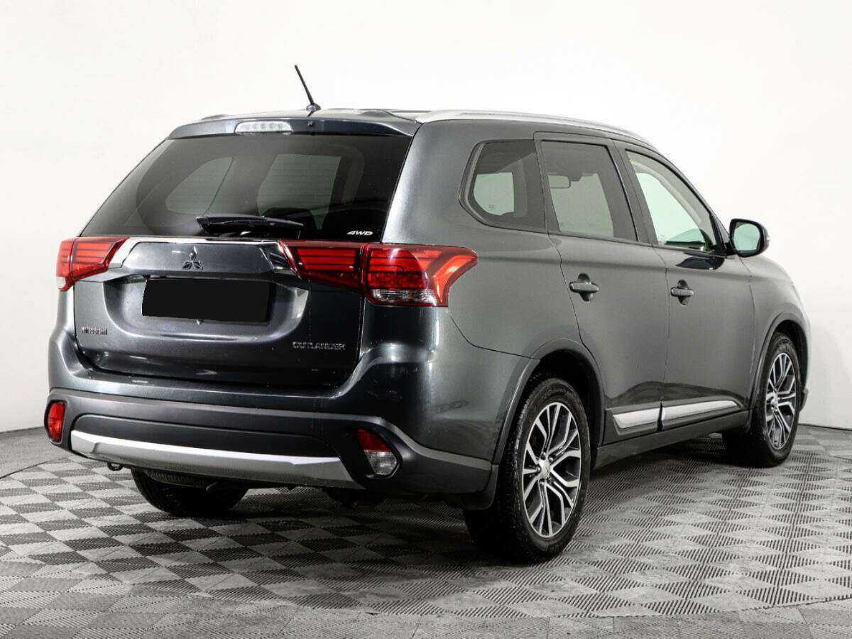 Mitsubishi Outlander с пробегом — 2016 год. Фото: #4