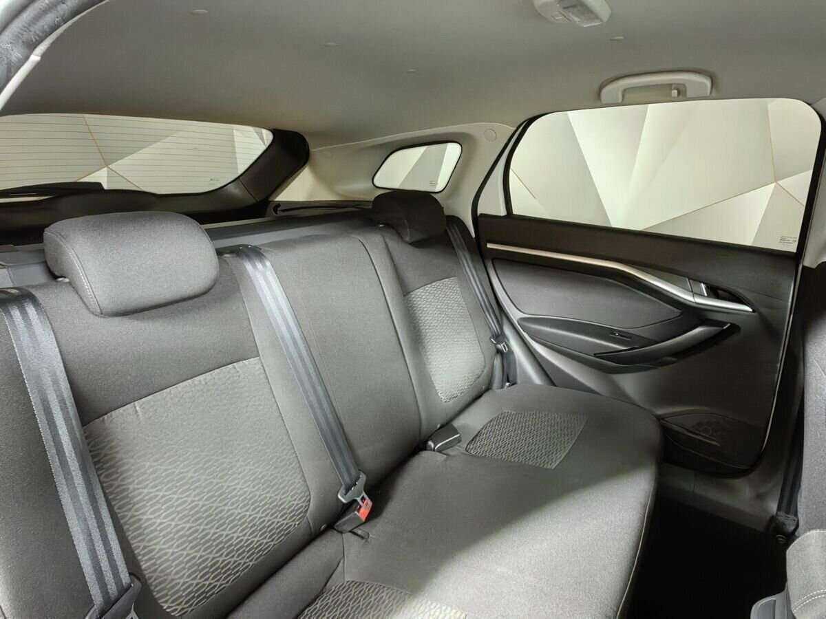 Lada (ВАЗ) Vesta с пробегом — 2021 год. Фото: #12