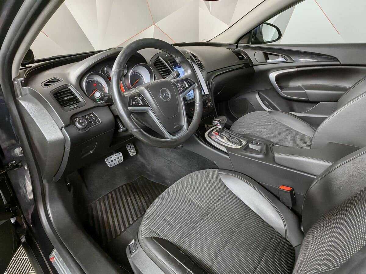 Opel Insignia с пробегом — 2013 год. Фото: #13