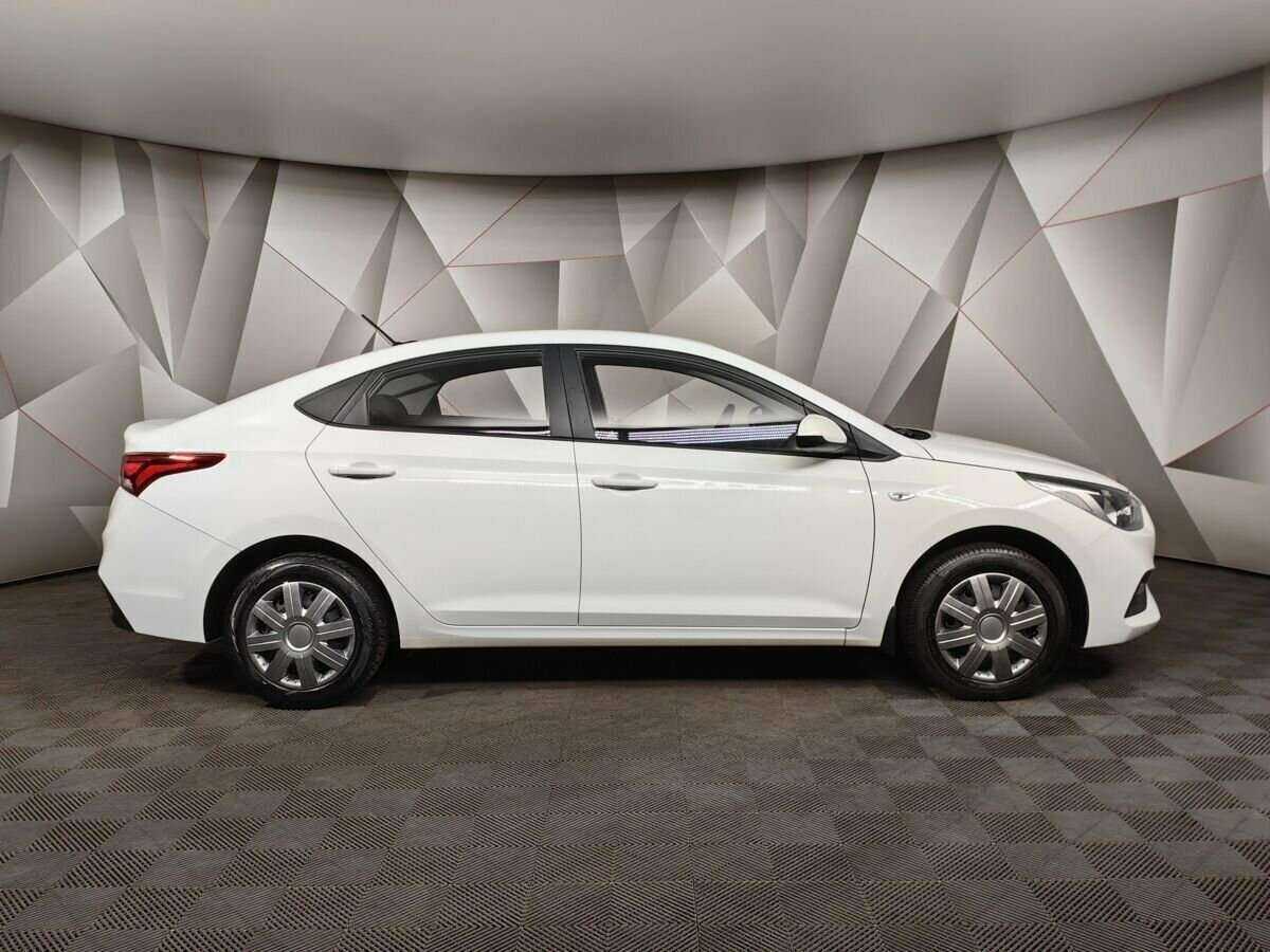 Hyundai Solaris с пробегом — 2019 год. Фото: #5