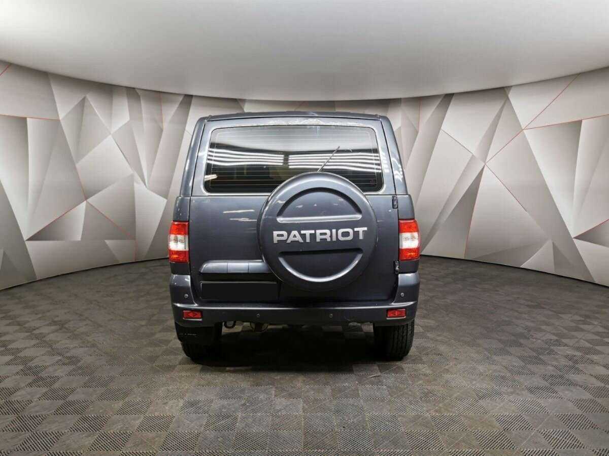 УАЗ Patriot с пробегом — 2016 год. Фото: #7