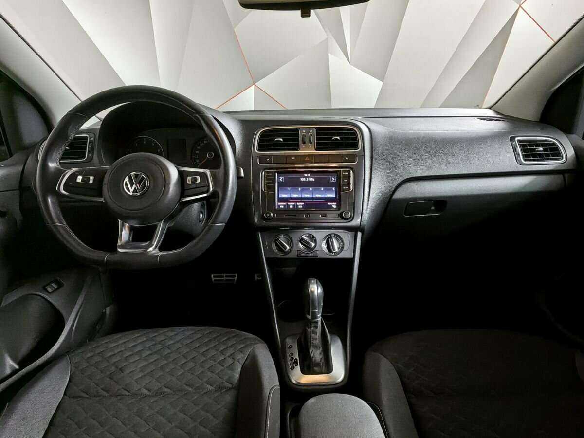 Volkswagen Polo с пробегом — 2018 год. Фото: #9