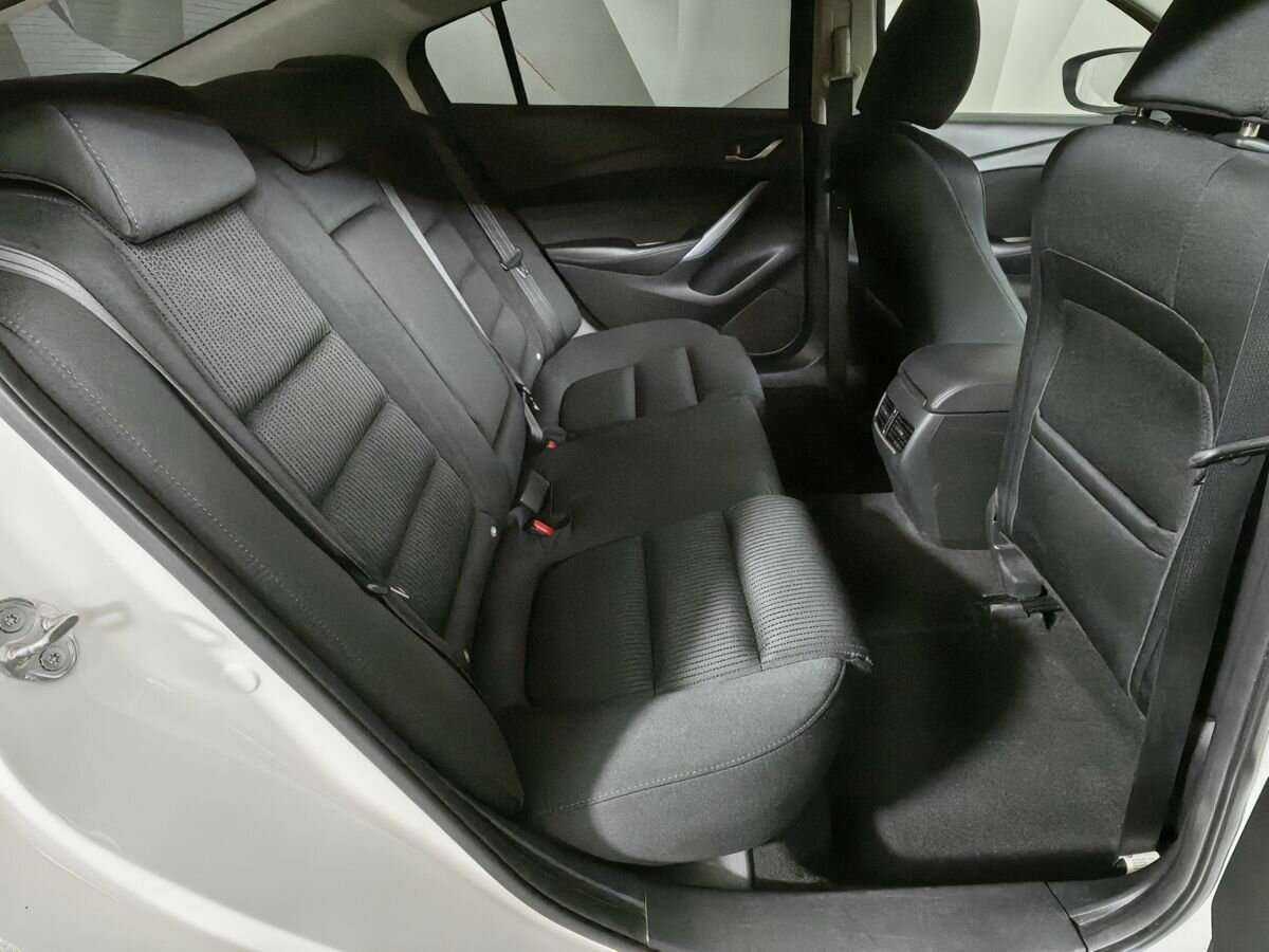 Mazda 6 с пробегом — 2014 год. Фото: #11