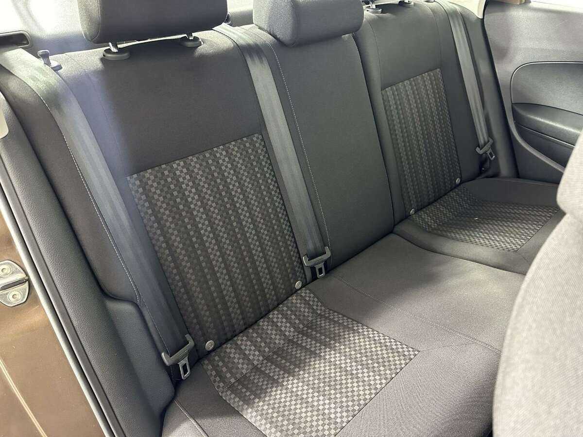 Volkswagen Polo с пробегом — 2016 год. Фото: #14