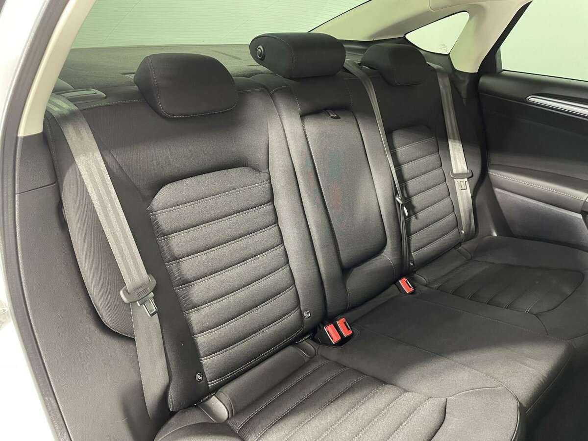 Ford Mondeo с пробегом — 2015 год. Фото: #14