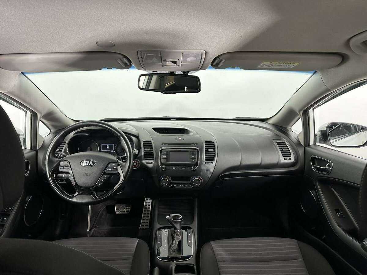 Kia Cerato с пробегом — 2017 год. Фото: #6
