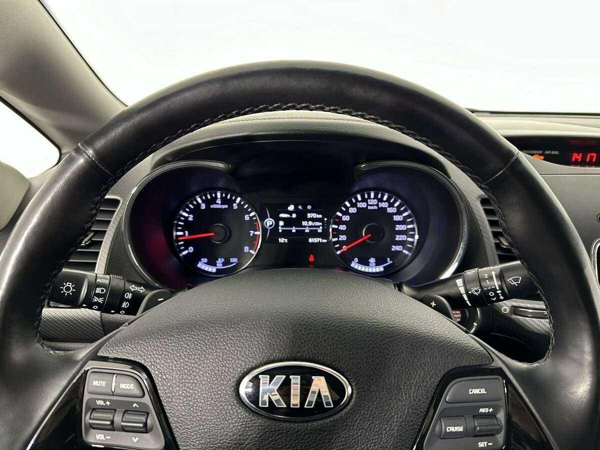 Kia Cerato с пробегом — 2017 год. Фото: #10