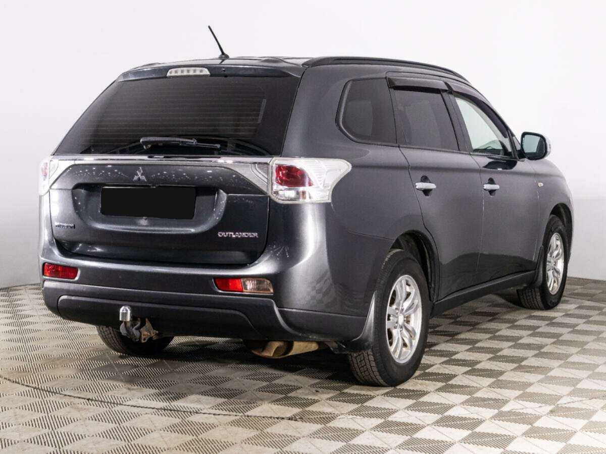 Mitsubishi Outlander с пробегом — 2013 год. Фото: #4