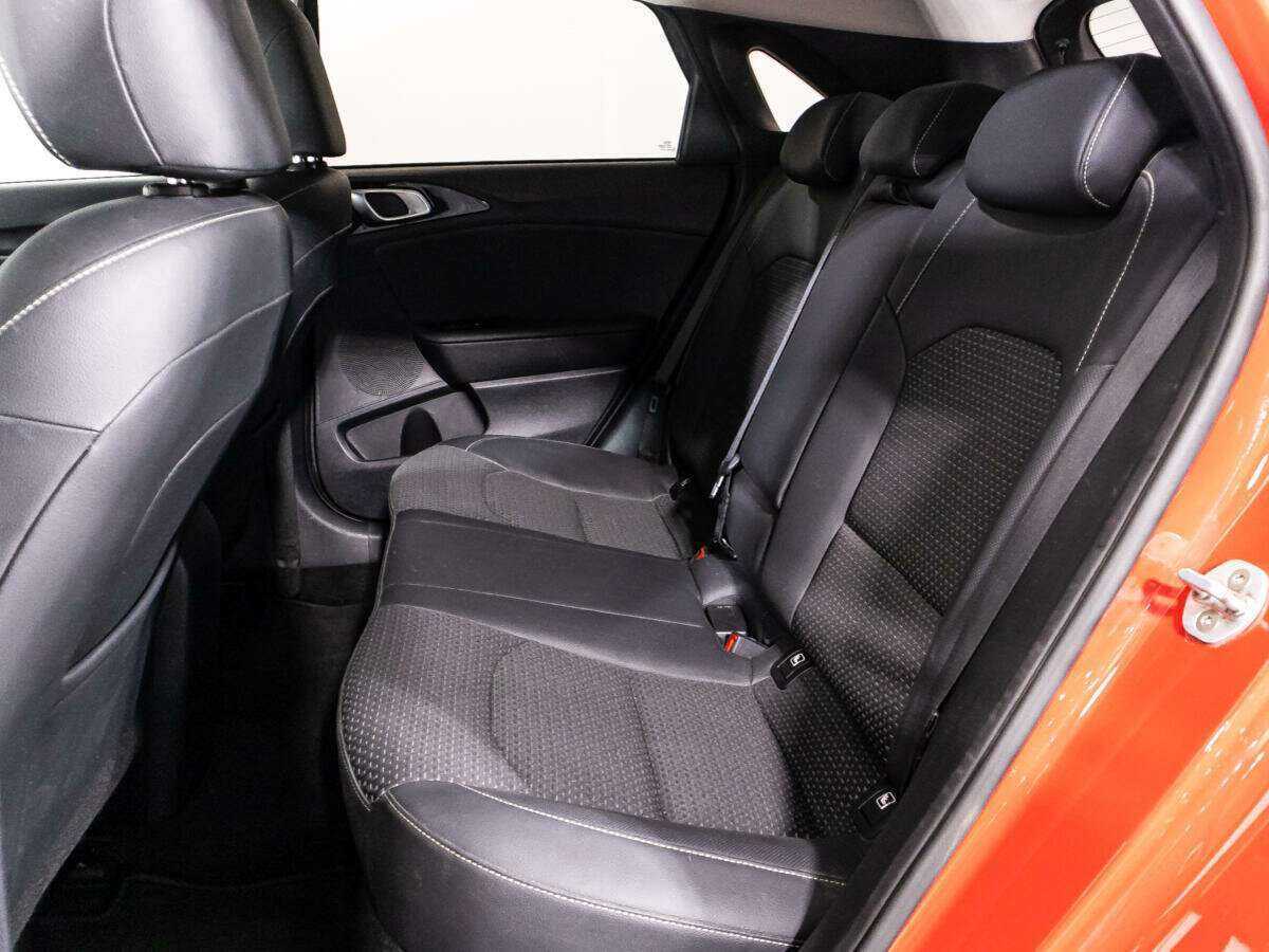 Kia Ceed с пробегом — 2019 год. Фото: #9