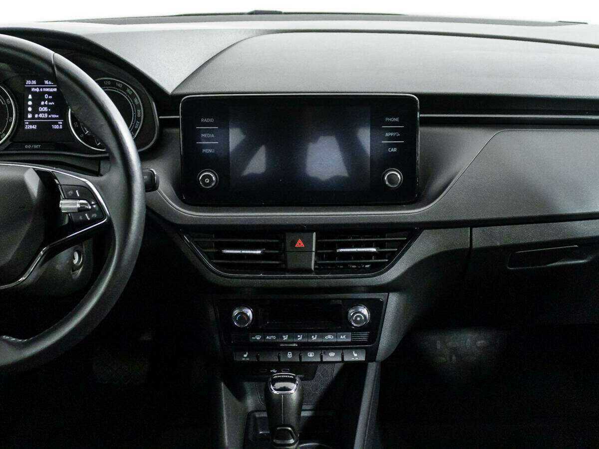 Skoda Rapid с пробегом — 2020 год. Фото: #13