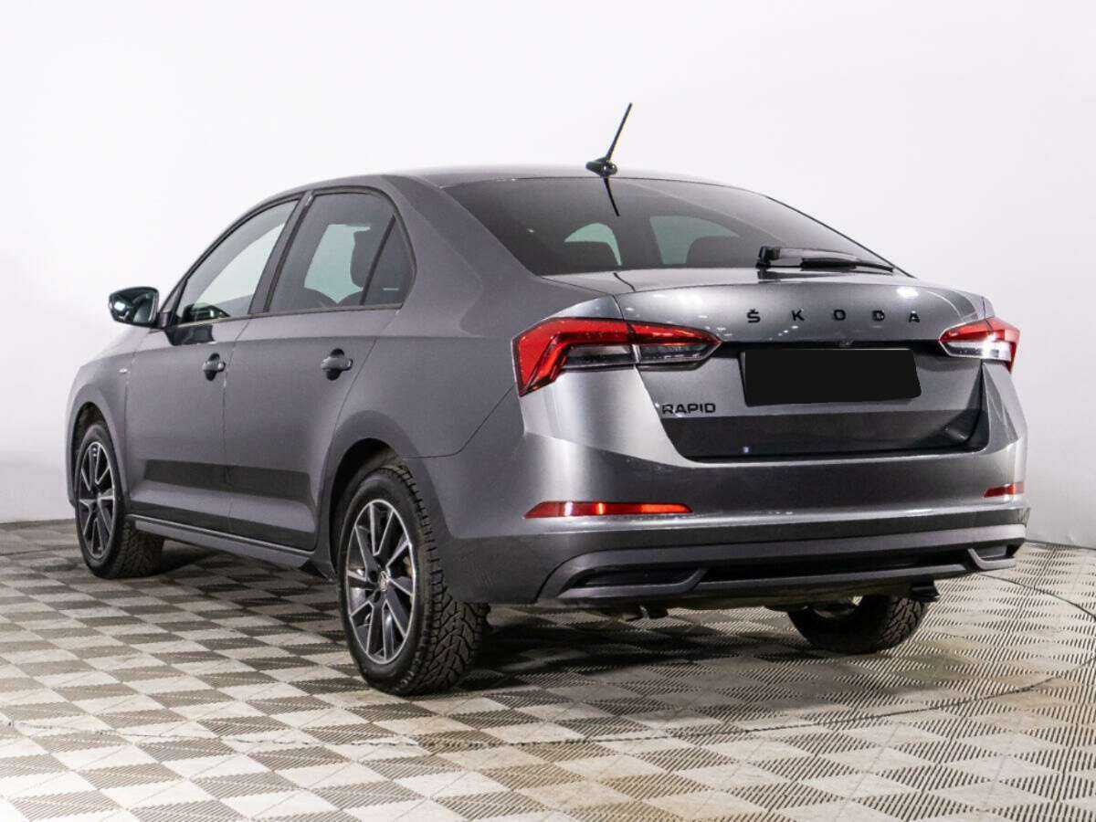 Skoda Rapid с пробегом — 2021 год. Фото: #6