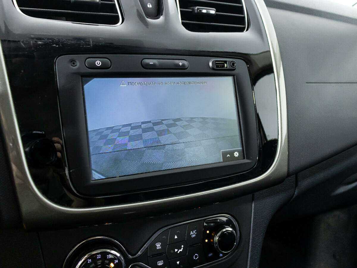 Renault Sandero с пробегом — 2018 год. Фото: #14