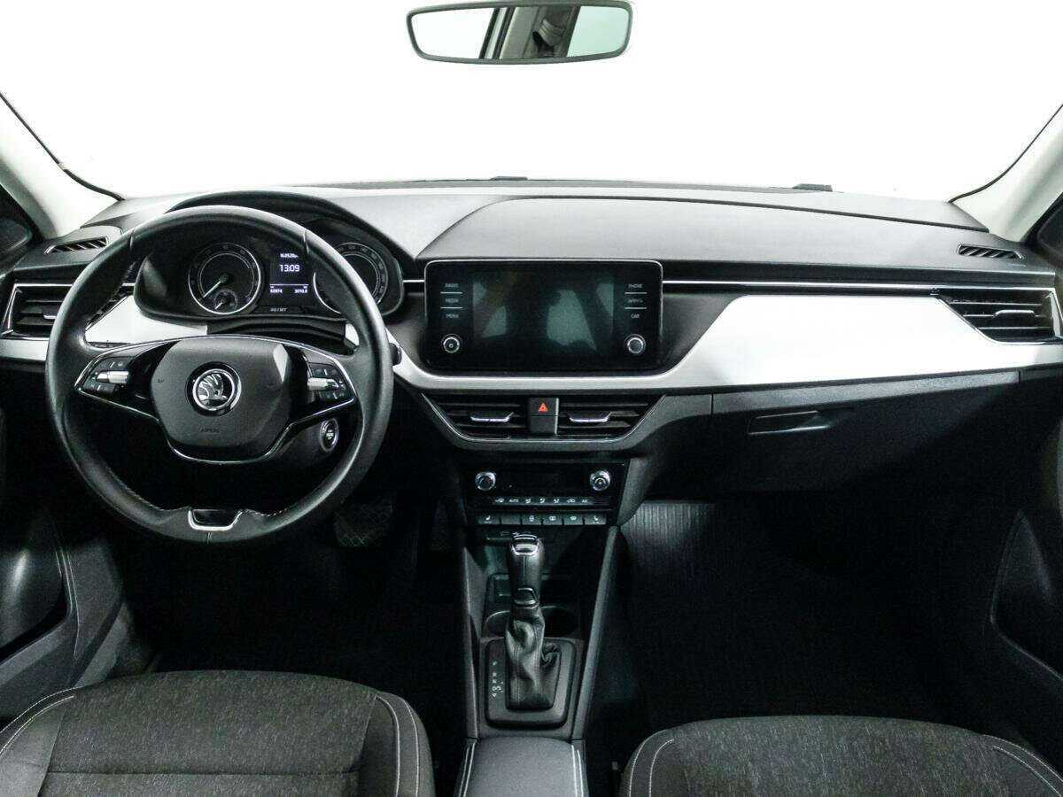 Skoda Rapid с пробегом — 2020 год. Фото: #12