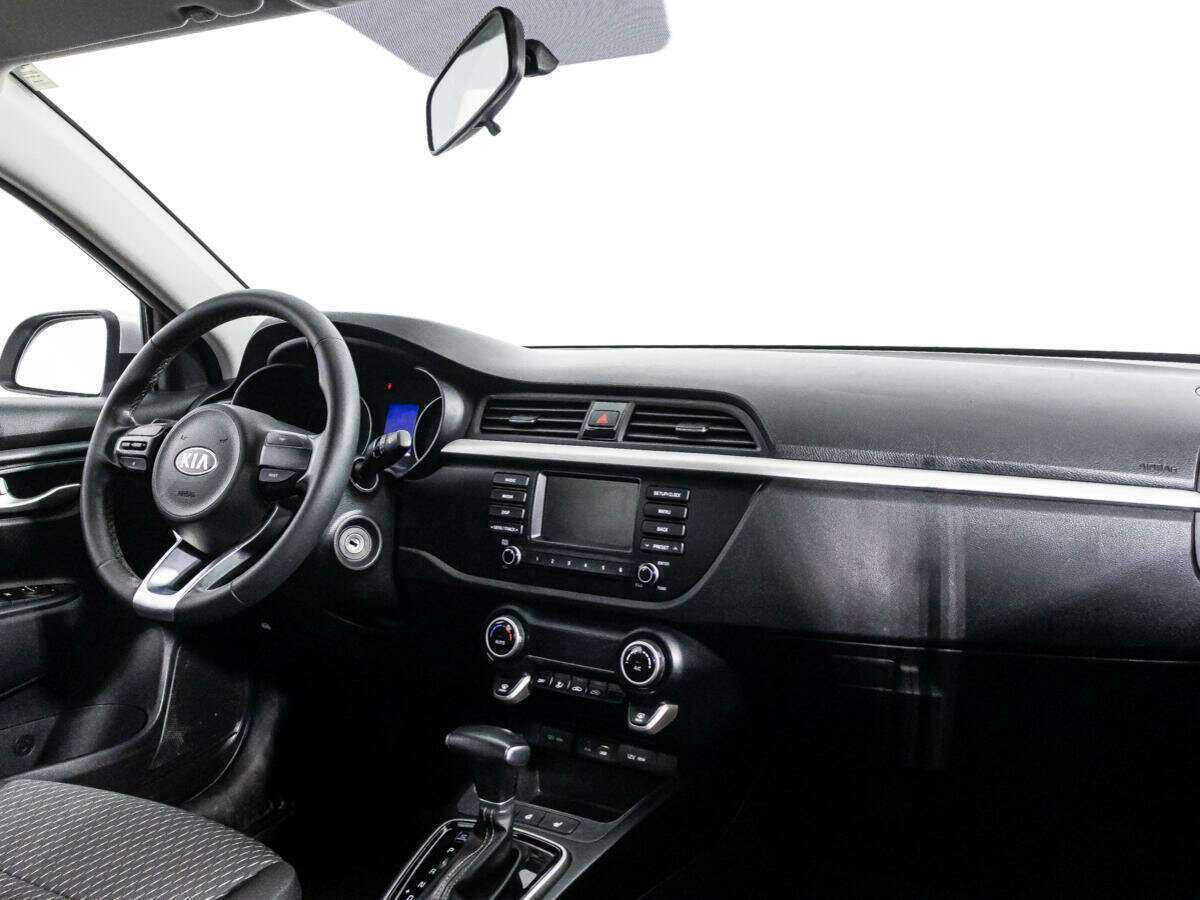 Kia Rio с пробегом — 2020 год. Фото: #8