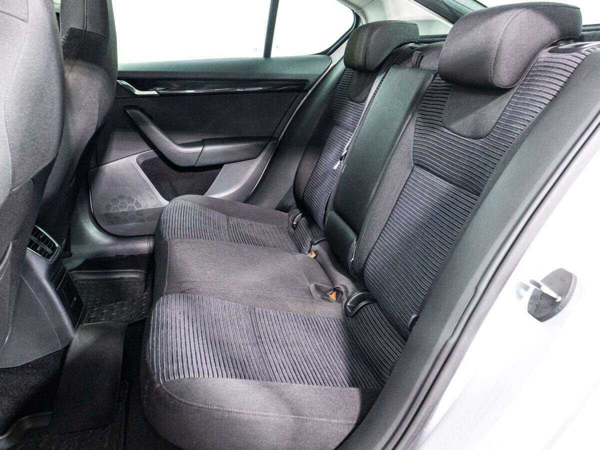 Skoda Octavia с пробегом — 2015 год. Фото: #8