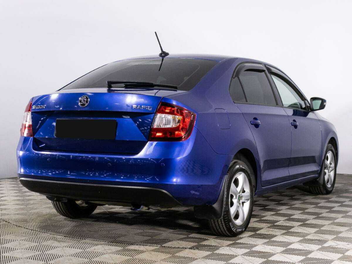 Skoda Rapid с пробегом — 2017 год. Фото: #4