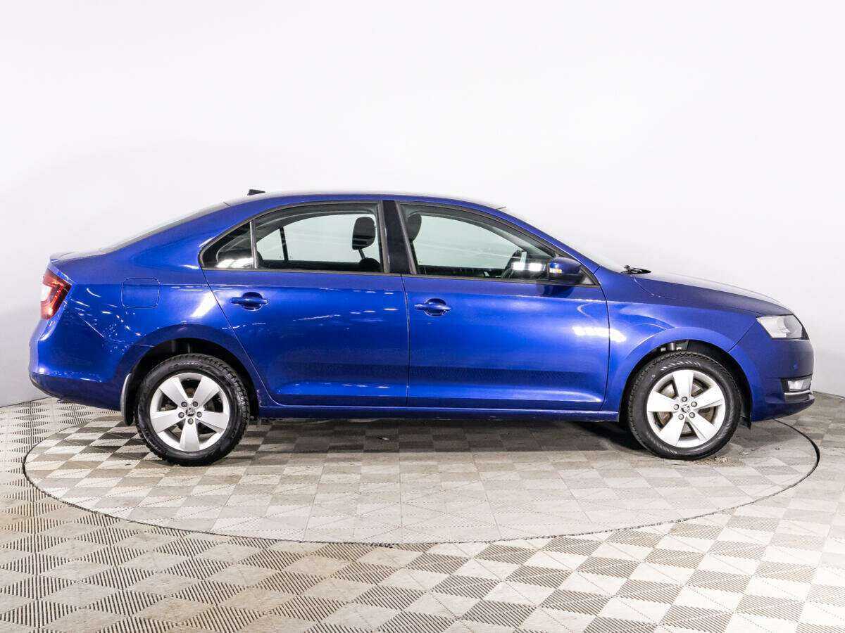 Skoda Rapid с пробегом — 2017 год. Фото: #3
