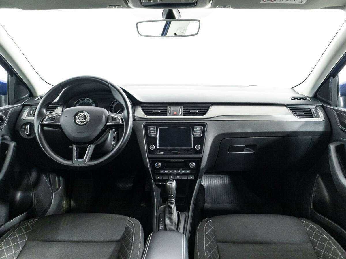 Skoda Rapid с пробегом — 2017 год. Фото: #12