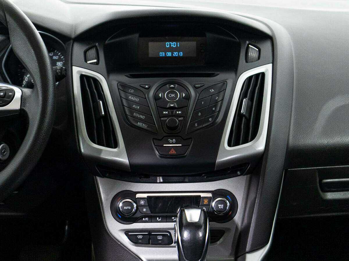 Ford Focus с пробегом — 2013 год. Фото: #13