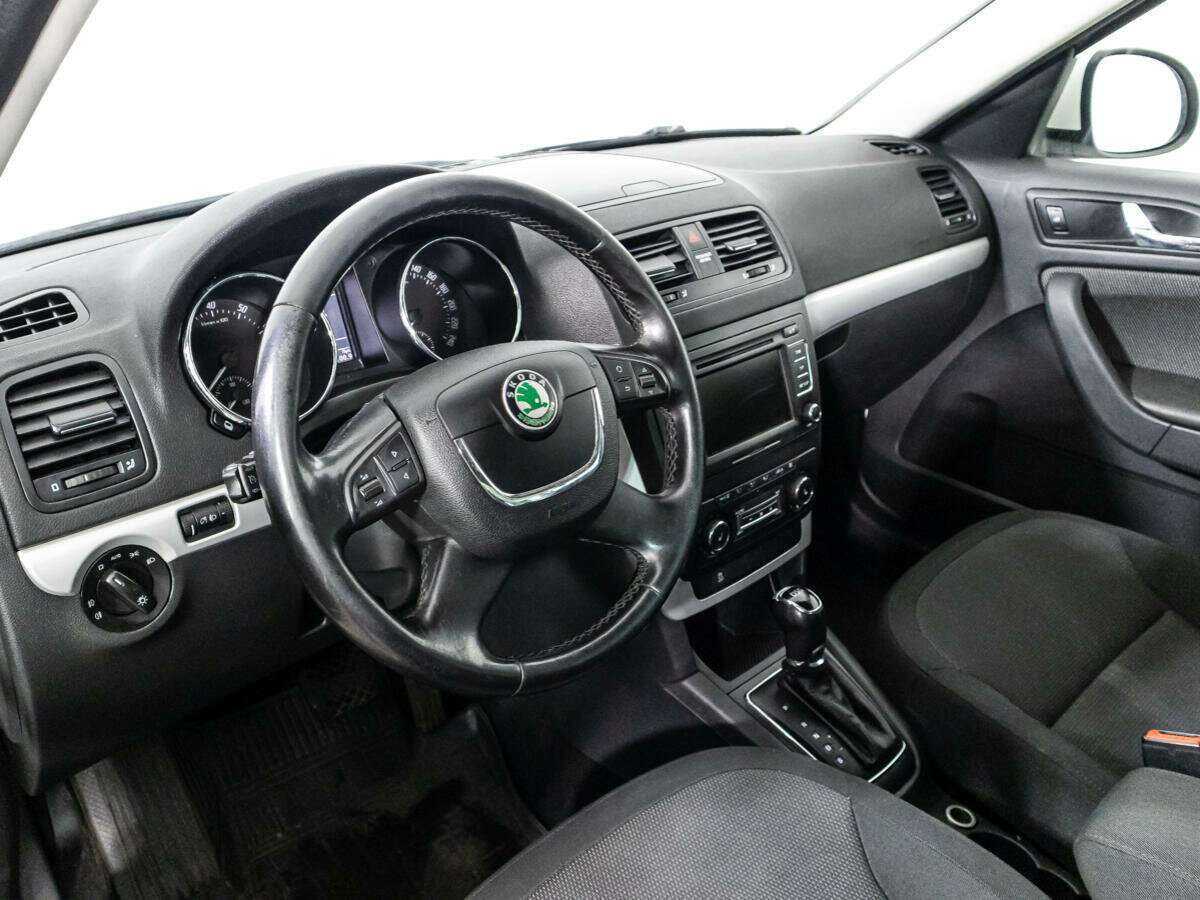 Skoda Yeti с пробегом — 2013 год. Фото: #10