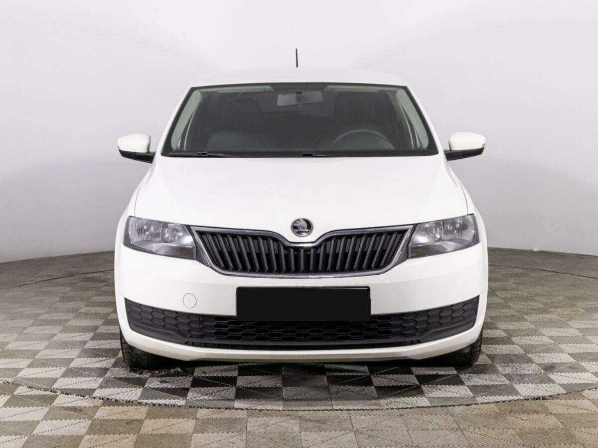 Skoda Rapid с пробегом — 2017 год. Фото: #1