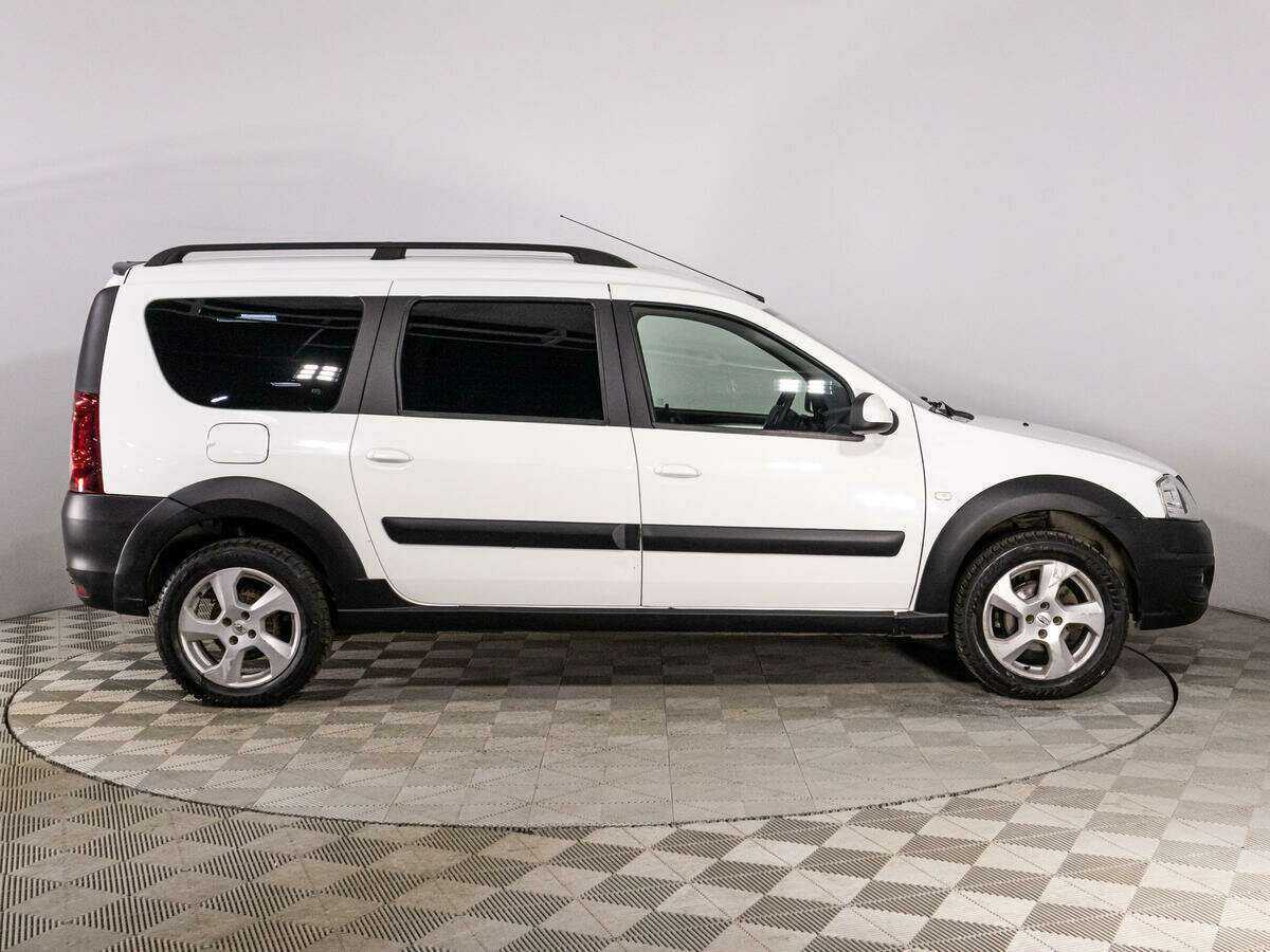 Lada (ВАЗ) Largus с пробегом — 2019 год. Фото: #3