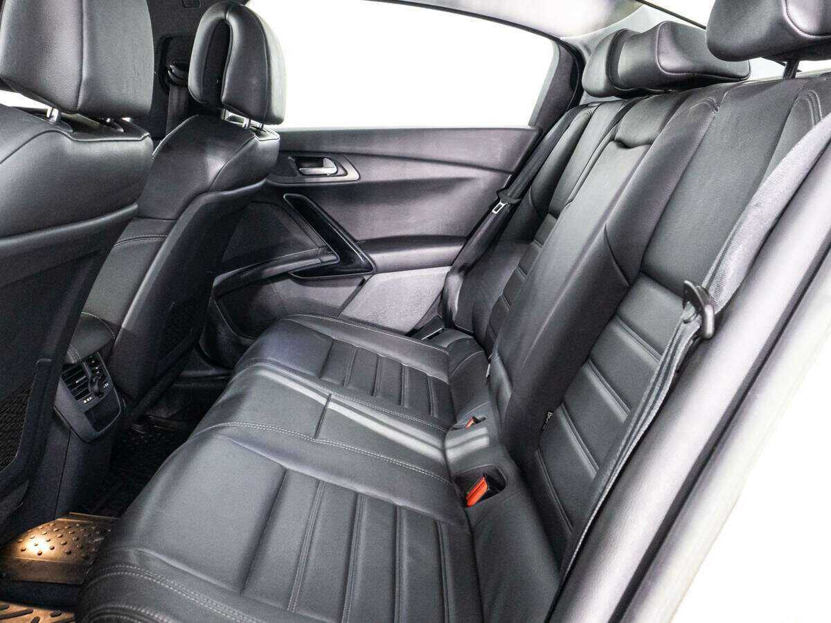 Peugeot 508 с пробегом — 2012 год. Фото: #9