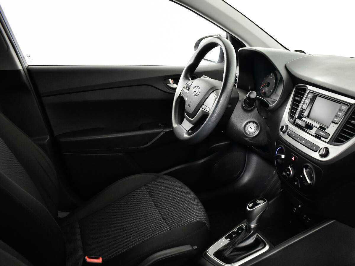 Hyundai Solaris с пробегом — 2017 год. Фото: #8