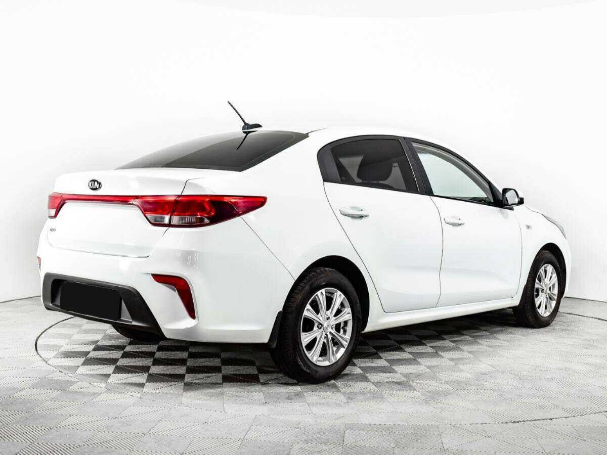 Kia Rio с пробегом — 2017 год. Фото: #4